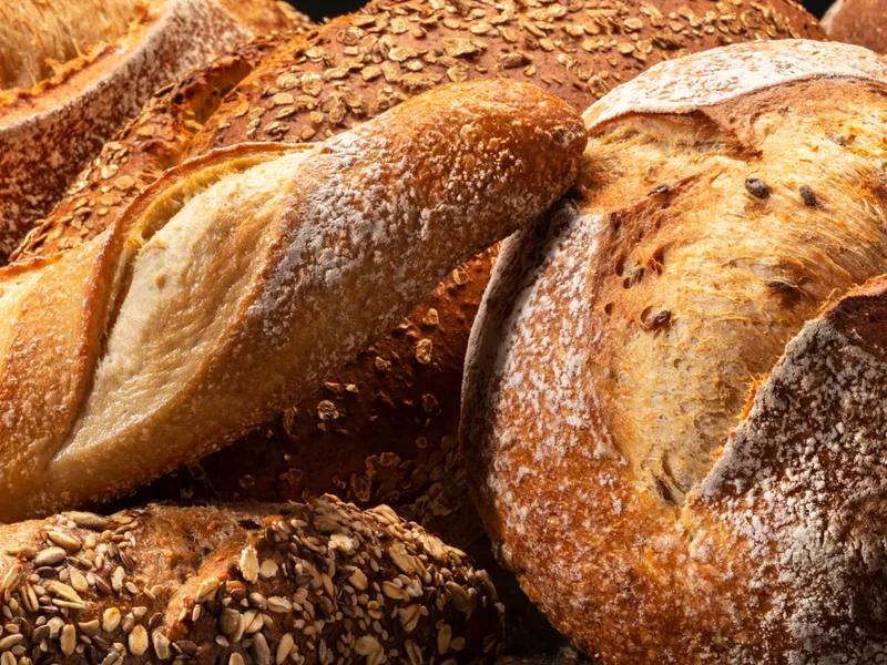 Borgesius-industriele-bakkerij-divers-brood