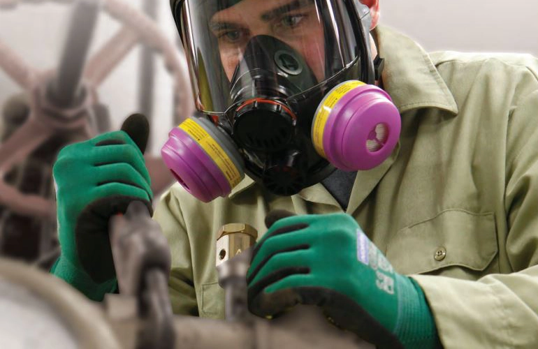EN 421:2010 - Handschoenen die beschermen tegen ioniserende straling en radioactieve besmetting
