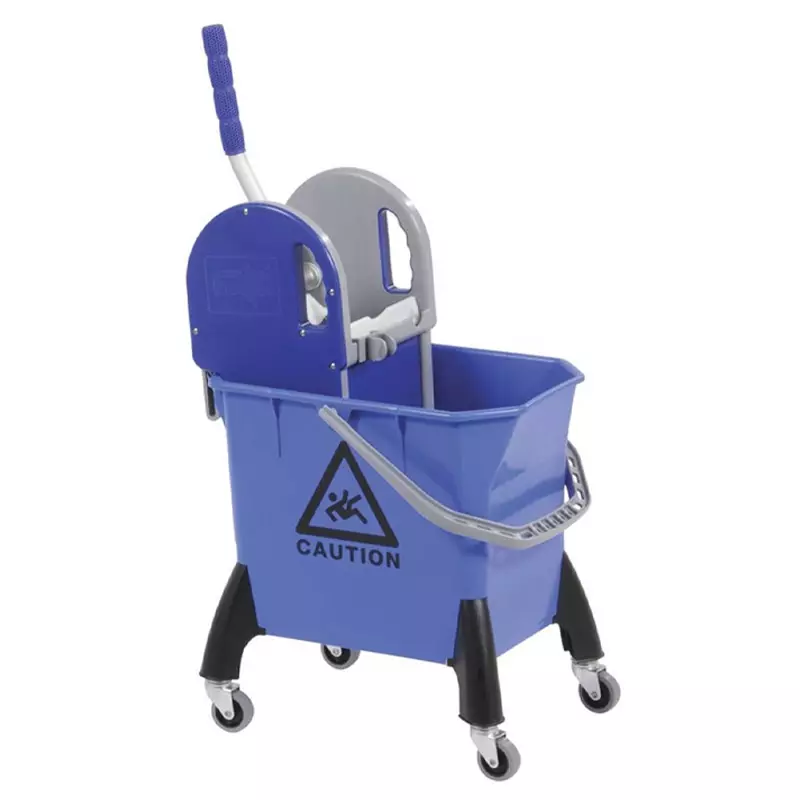 Single plastic wheeled bucket with string mop press 1x20 l
