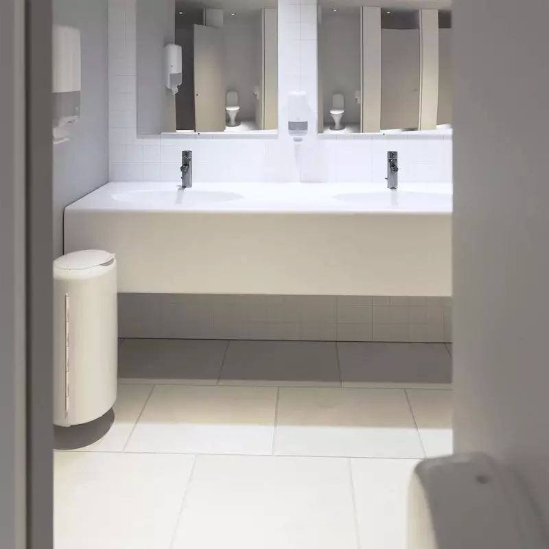 Tork towel dispenser Singlefold Elevation H3 white