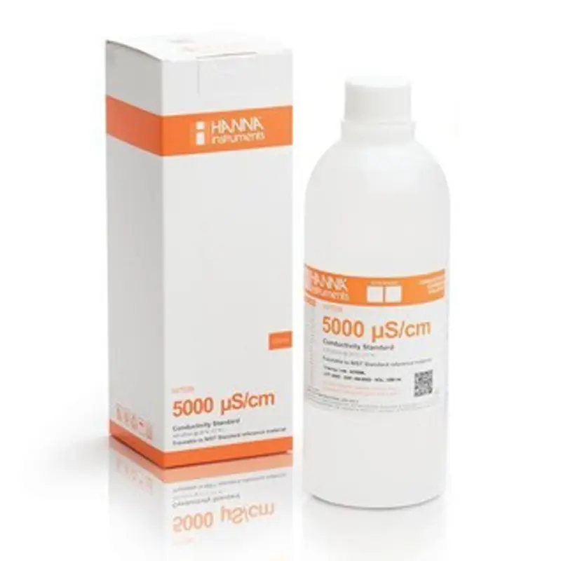 Hanna Instruments HI7039L conductivity solution 5000 µS/cm