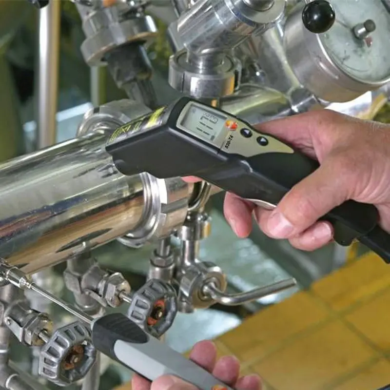 testo 830-T4 infrared thermometer