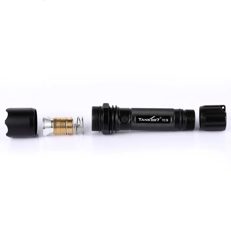 Lampe de poche LED rechargeable TANK007 TC19