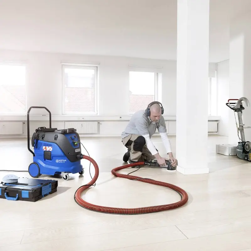 Nilfisk ATTIX 33-2L IC wet/dry vacuum cleaner