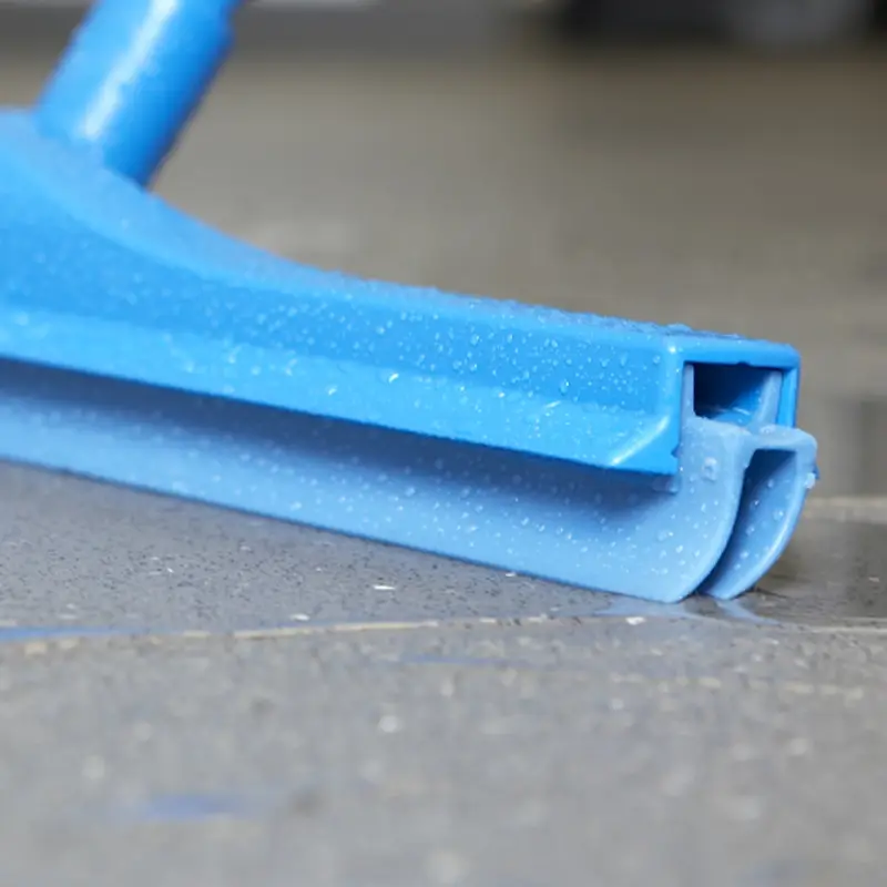 Vikan 77245 Floor squeegee flexible neck with replaceable rubber 600 mm white