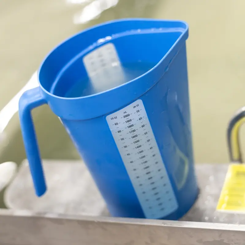 Vikan 60005 measuring cup polypropylene 2 liters white