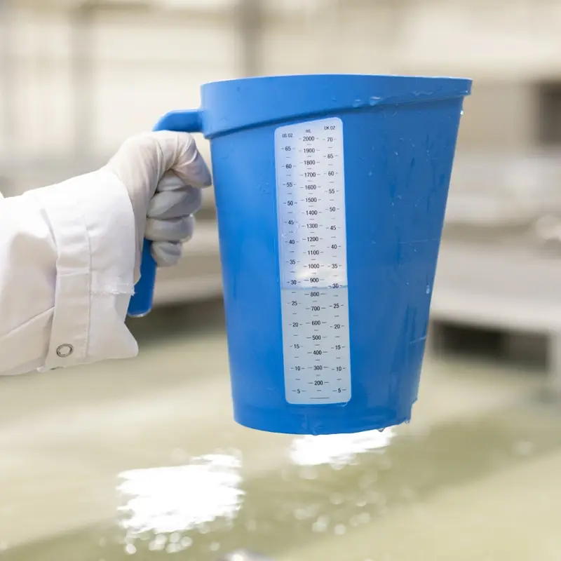 Vikan 60005 measuring cup polypropylene 2 liters white