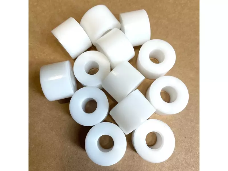 Entretoise POM Ø20/Ø10x15 mm blanche