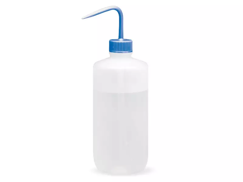 Spray bottle LDPE transparent with colored dip tube PP 500 ml blue