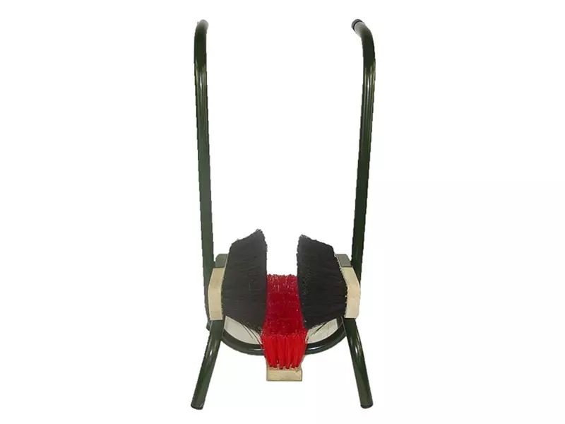 Standing shoe brush with 3 bristles 37x37x76 cm
