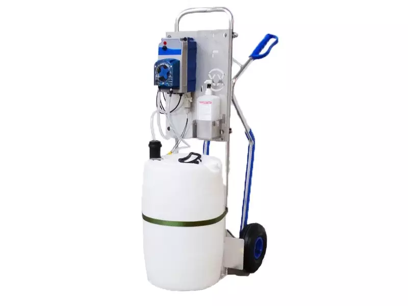 Flexxotrolley disinfection unit with electrically driven Flexxopump