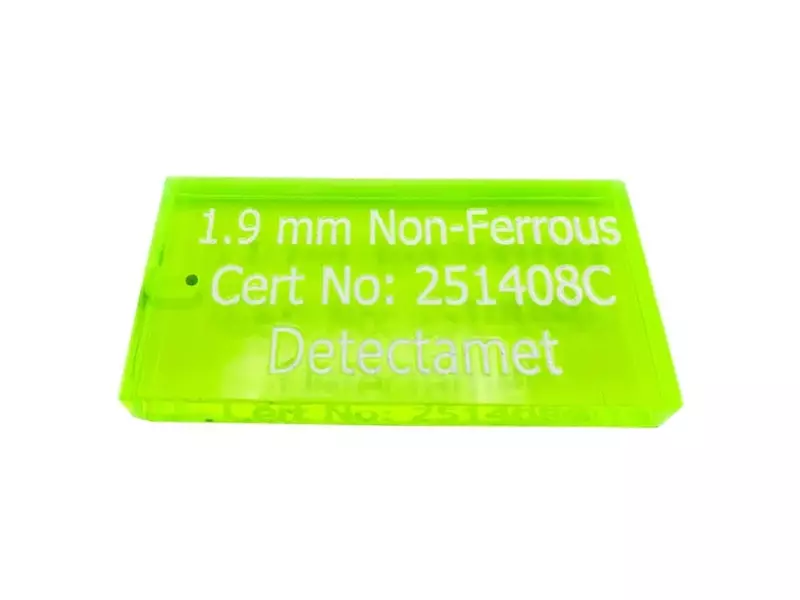 Carte de test de détection de métaux Detectamet acrylique NON FE 4,0 mm verte