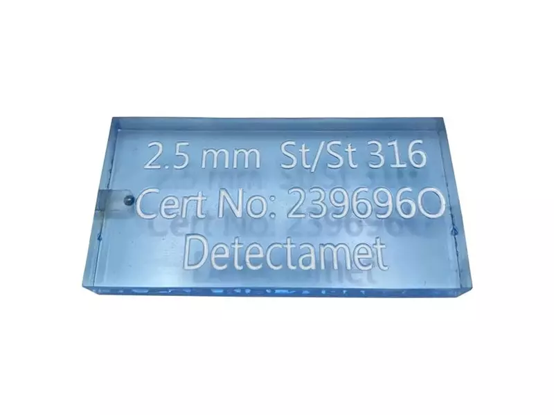 Carte de test de détection de métaux Detectamet, acrylique, acier inoxydable, 2,2 mm, bleue