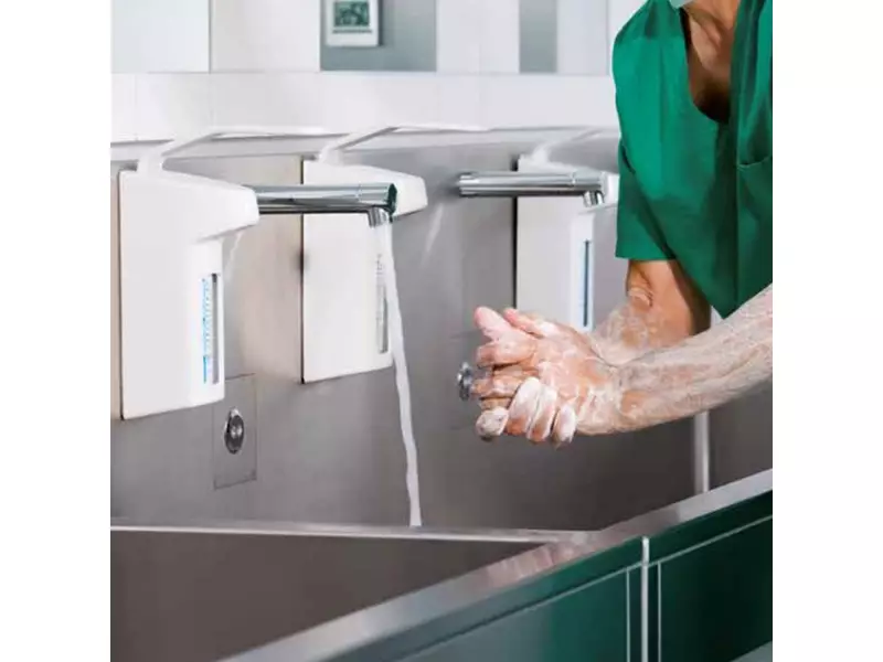 Ecolab Dermados L soap dispenser without lock 1 liter