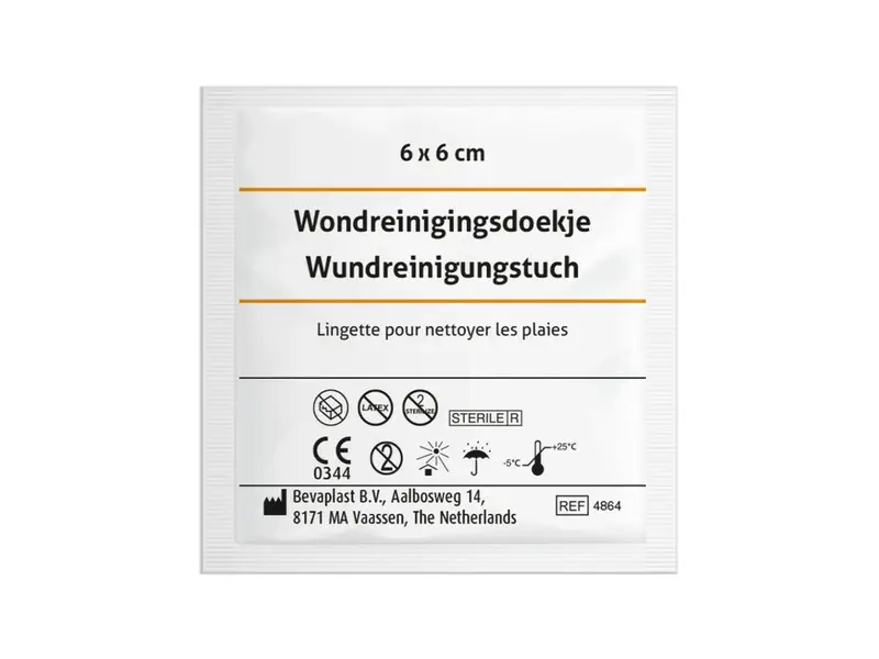 Sterile wound cleansing wipe