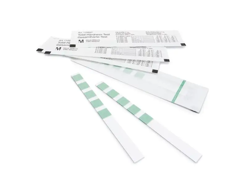 Bandelettes de test de dureté totale MQuant 5-25 °dH / 6-31 °e / 9-45 °fH