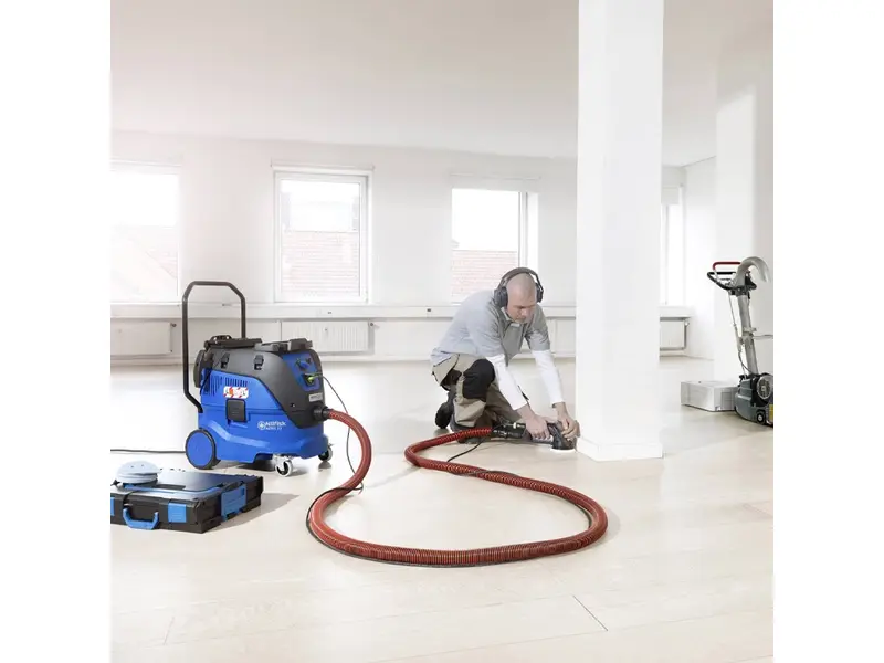 Nilfisk ATTIX 33-2L IC wet/dry vacuum cleaner