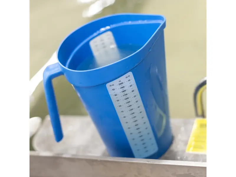 Vikan 60005 measuring cup polypropylene 2 liters white