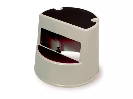 Escabeau à roulettes en plastique Rubbermaid