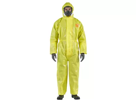 Microchem 3000 disposable coverall model 111 yellow size M