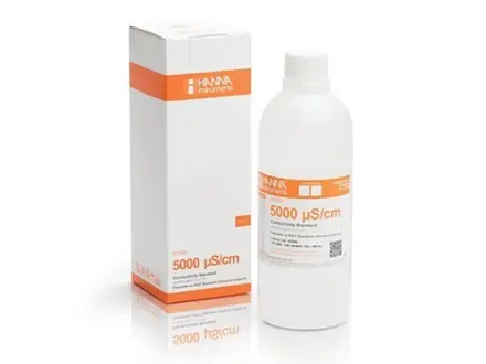Hanna Instruments HI7039L conductivity solution 5000 µS/cm