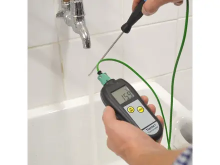 Thermomètre numérique étanche de type K ETI 232-101 Therma