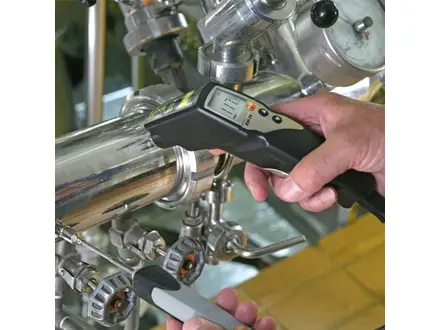 testo 830-T4 infrared thermometer