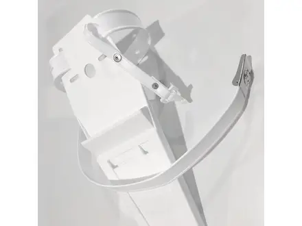 Porte-couteaux en plastique blanc pour 2 à 3 couteaux, avec sangle.