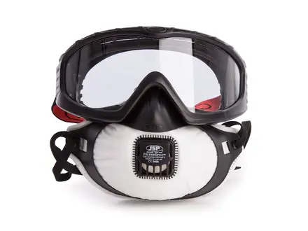 JSP Filterspec PRO dust mask and FFP3 safety glasses with exhalation valve